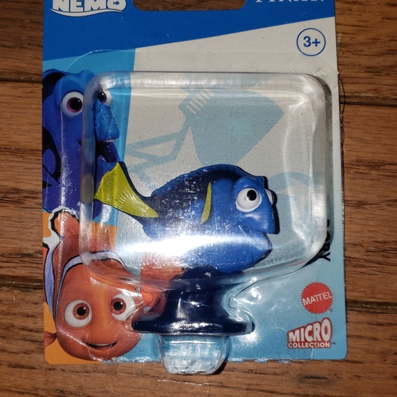 BNIB Disney Pixar Finding Nemo Mattel Micro Collection - Picture 3 of 5